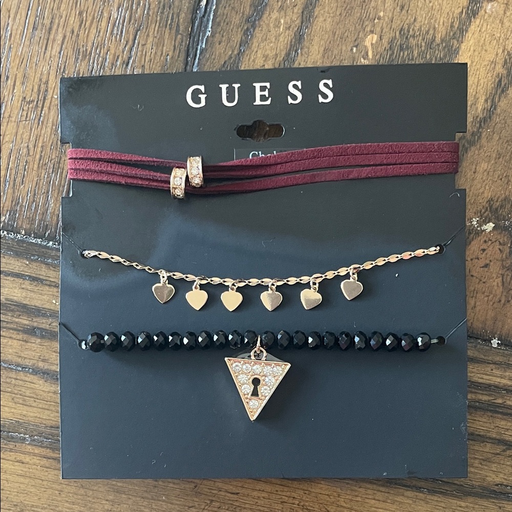 Guess Women's Choker Set - Burgundy, Gold, and Black